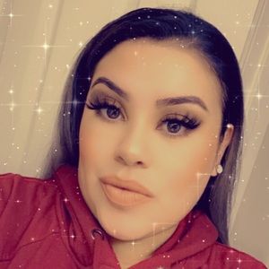 Meet your Posher, Iris